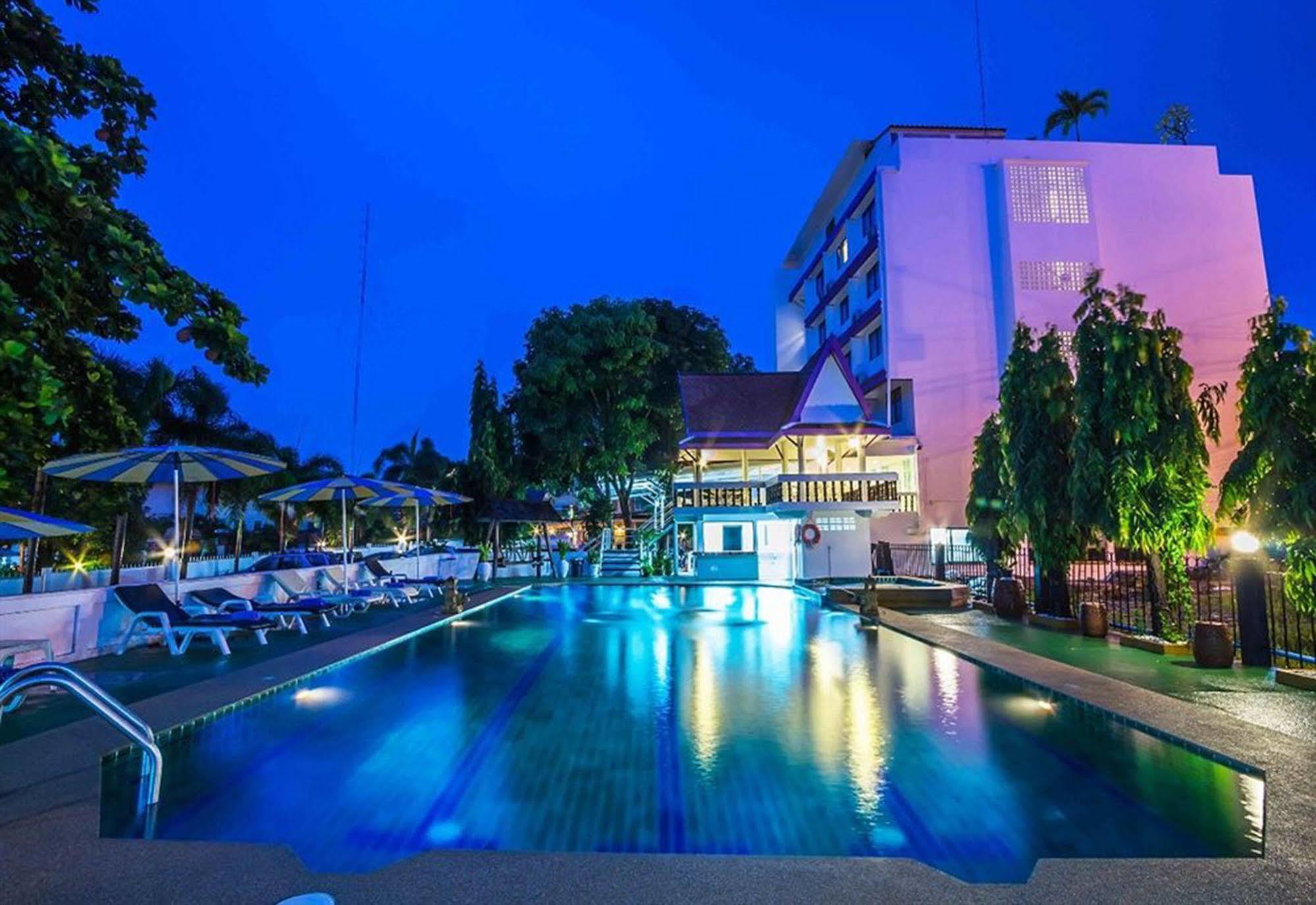 Hotel Zing Pattaya Dış mekan fotoğraf